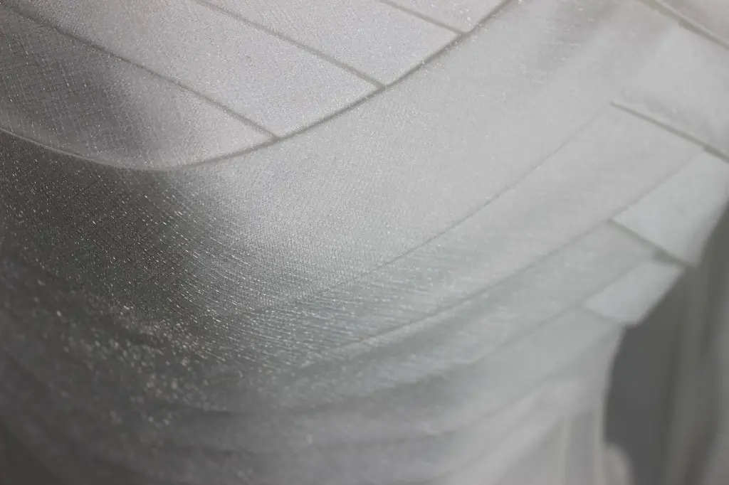 Brautkleid-Persianrose-1100-2.webp